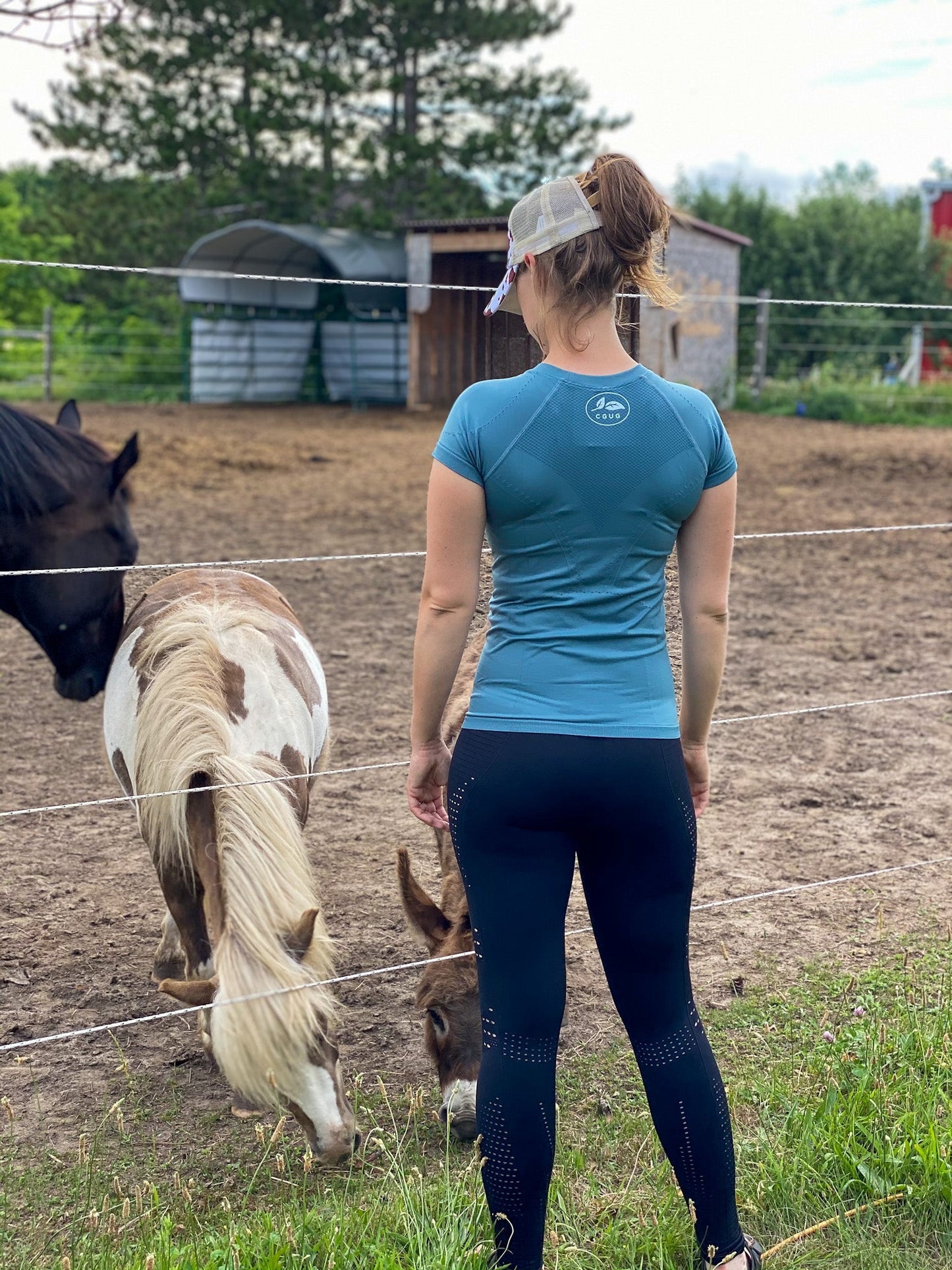 Aqua Seamless Air Flow Tee