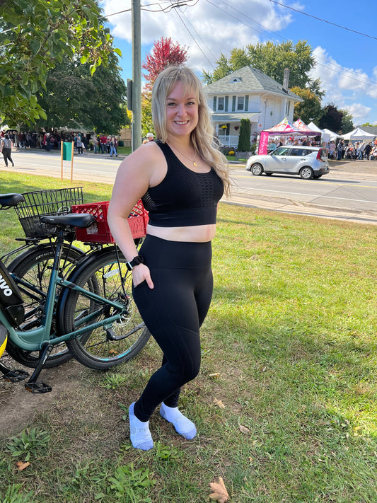 Black High Rise Leggings w/ Pockets